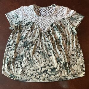 Floral Lace Women's Top - Green and Cream